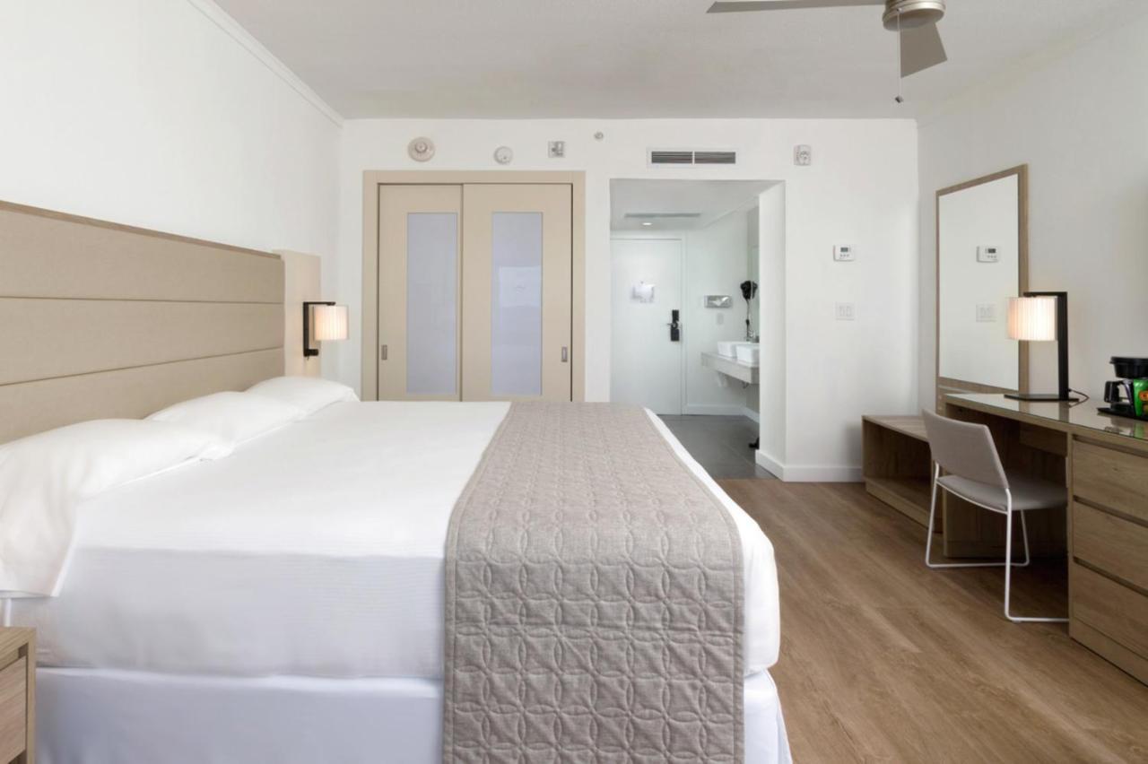 Hotel Riu Plaza Miami