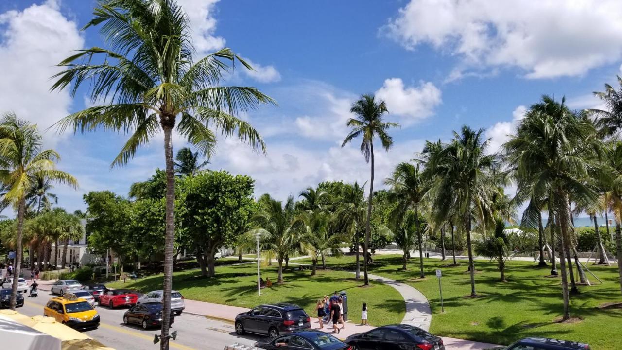 Versace Mansion View * Miami Beach