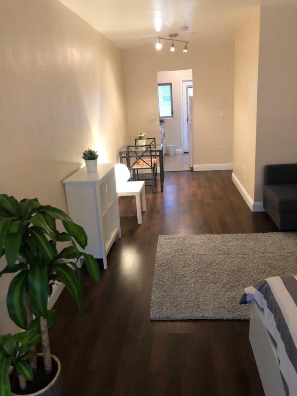 Modern In The Heart Of South Apartment *