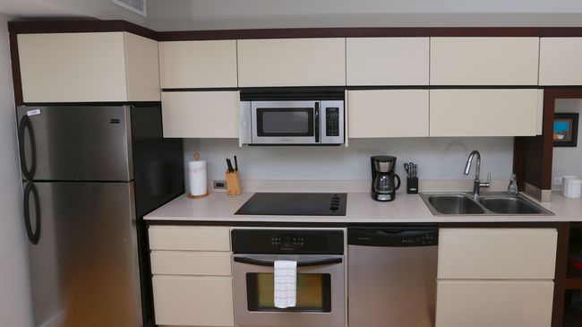 Hotel Pelican Furnished In Monte Carlo Miami