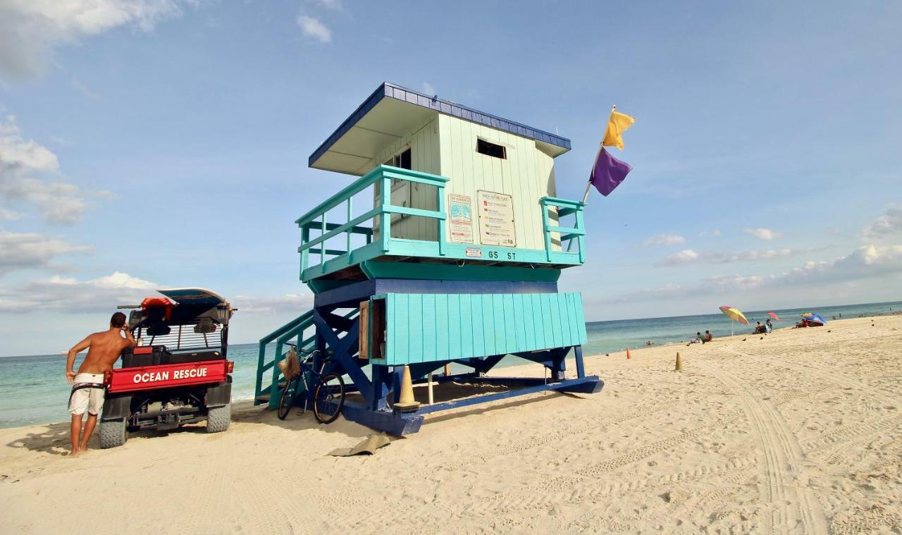 Front Miami *