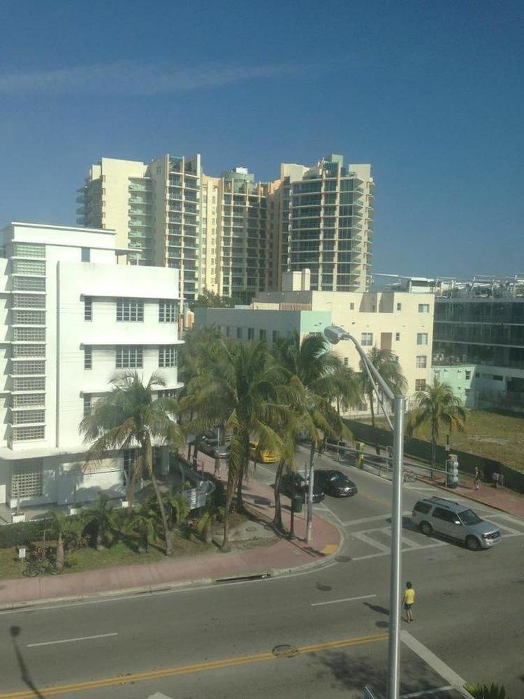 Hotel Geneva Miami Beach