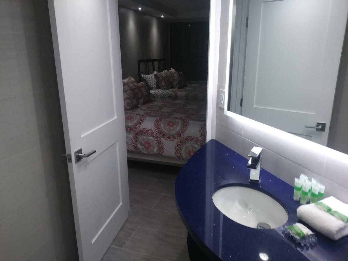 Beachfront Suites Apartment *