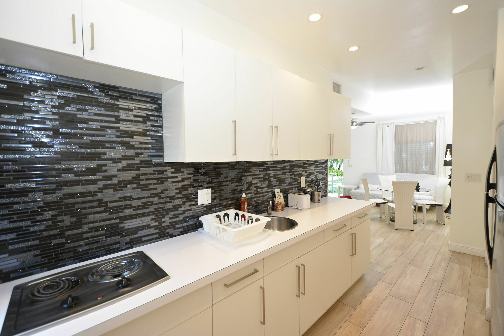 Sunrise Court Apartment Miami Beach