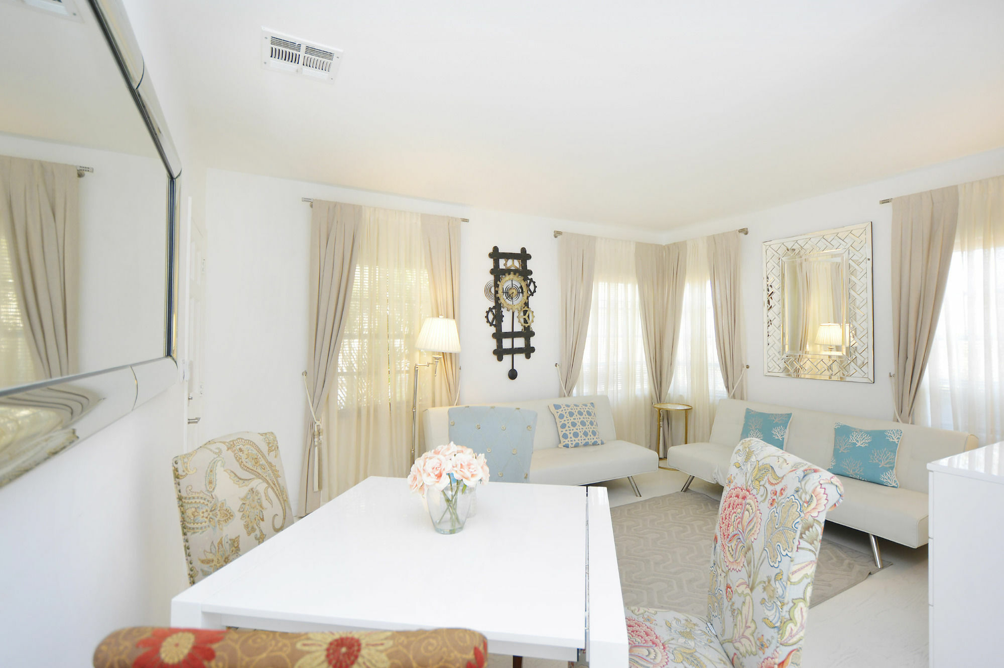 Sunrise Court Apartment