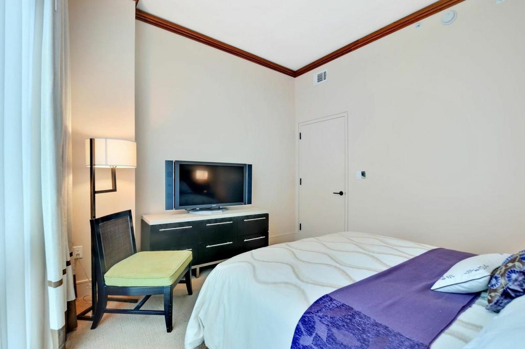 Oceanfront 2br In North By Sonder * Miami Beach