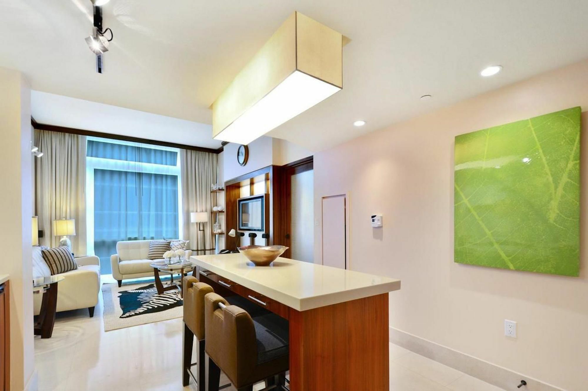 Oceanfront 2br In North By Sonder Miami Beach