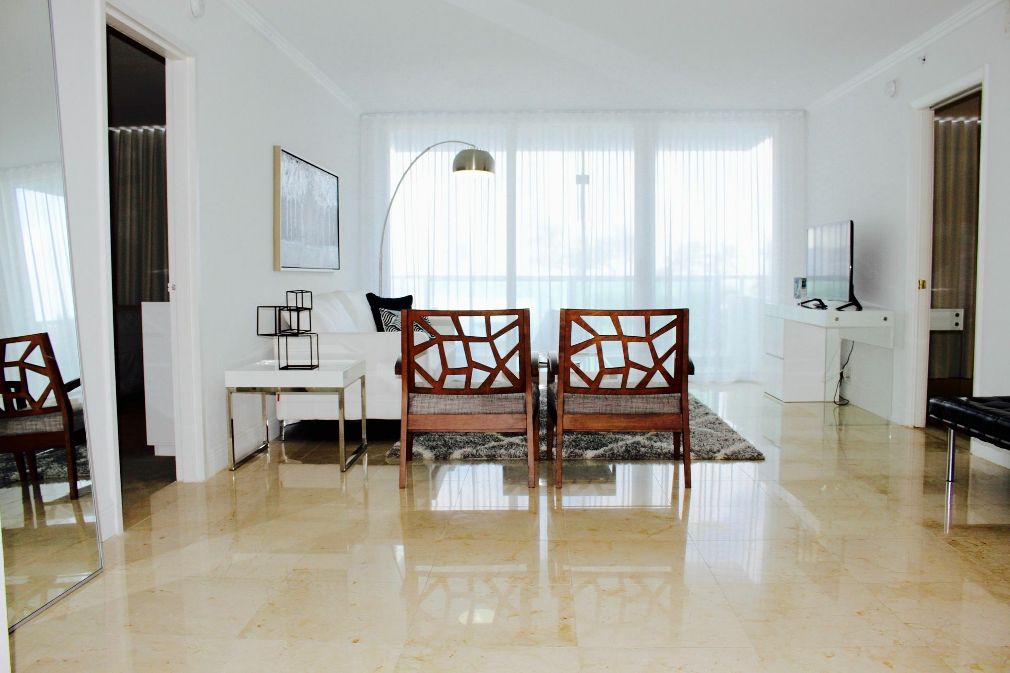 Ocean Beach Apartment *