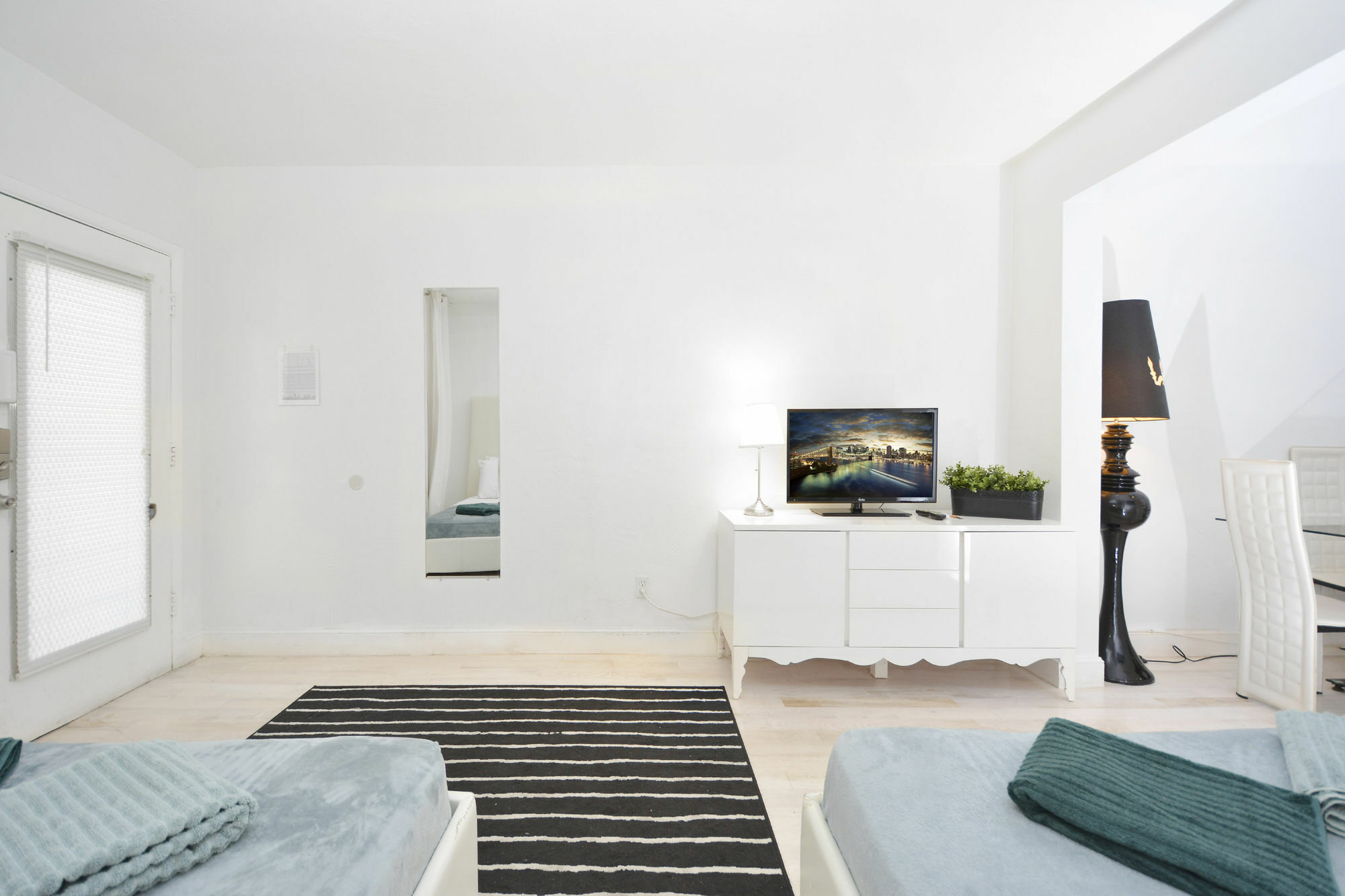 761 South Beach Apartment