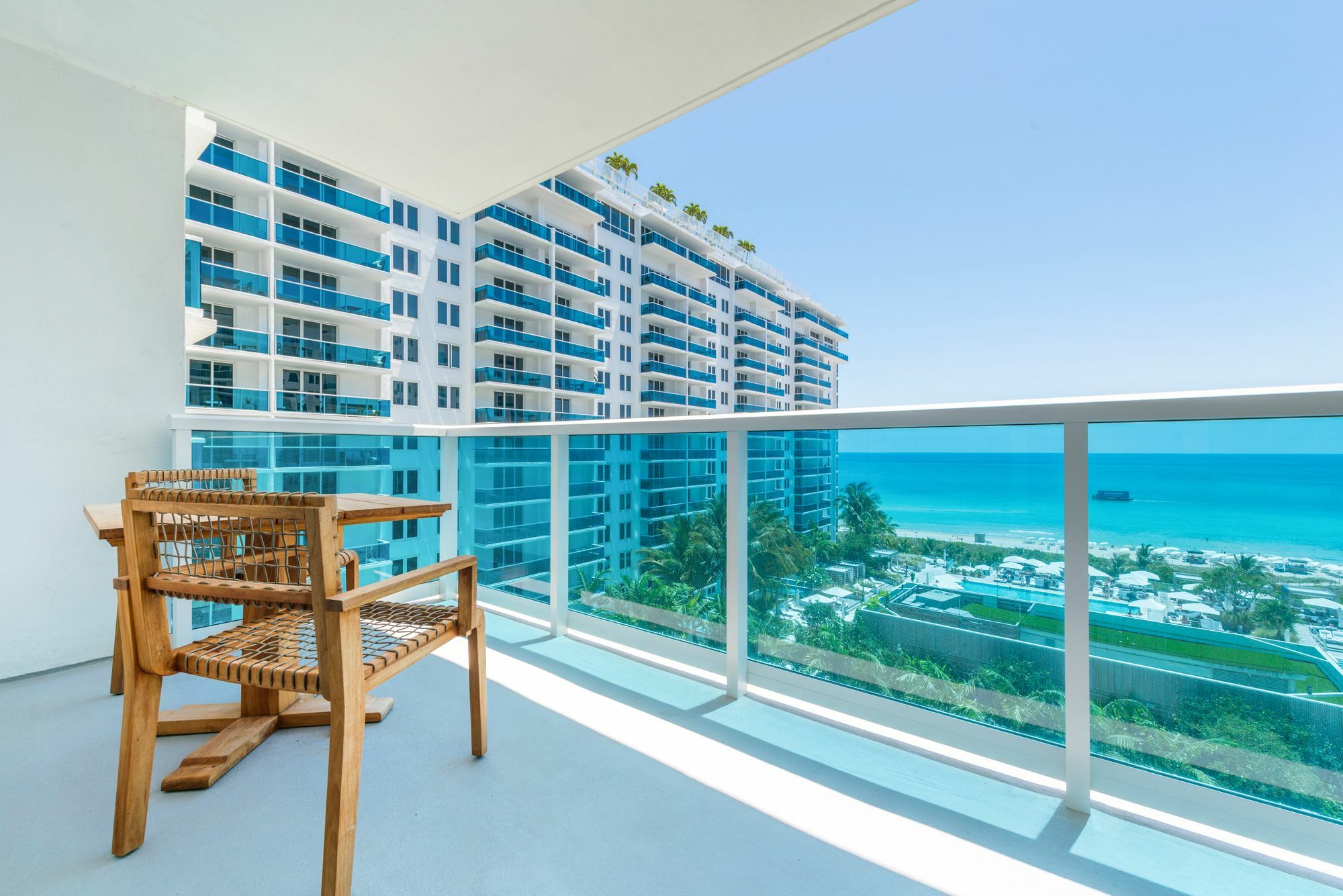Private Residences 102 24th St * Miami Beach