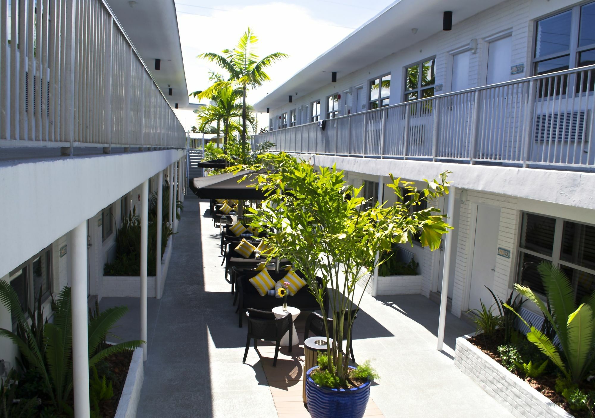 Seaside Hotel 3*
