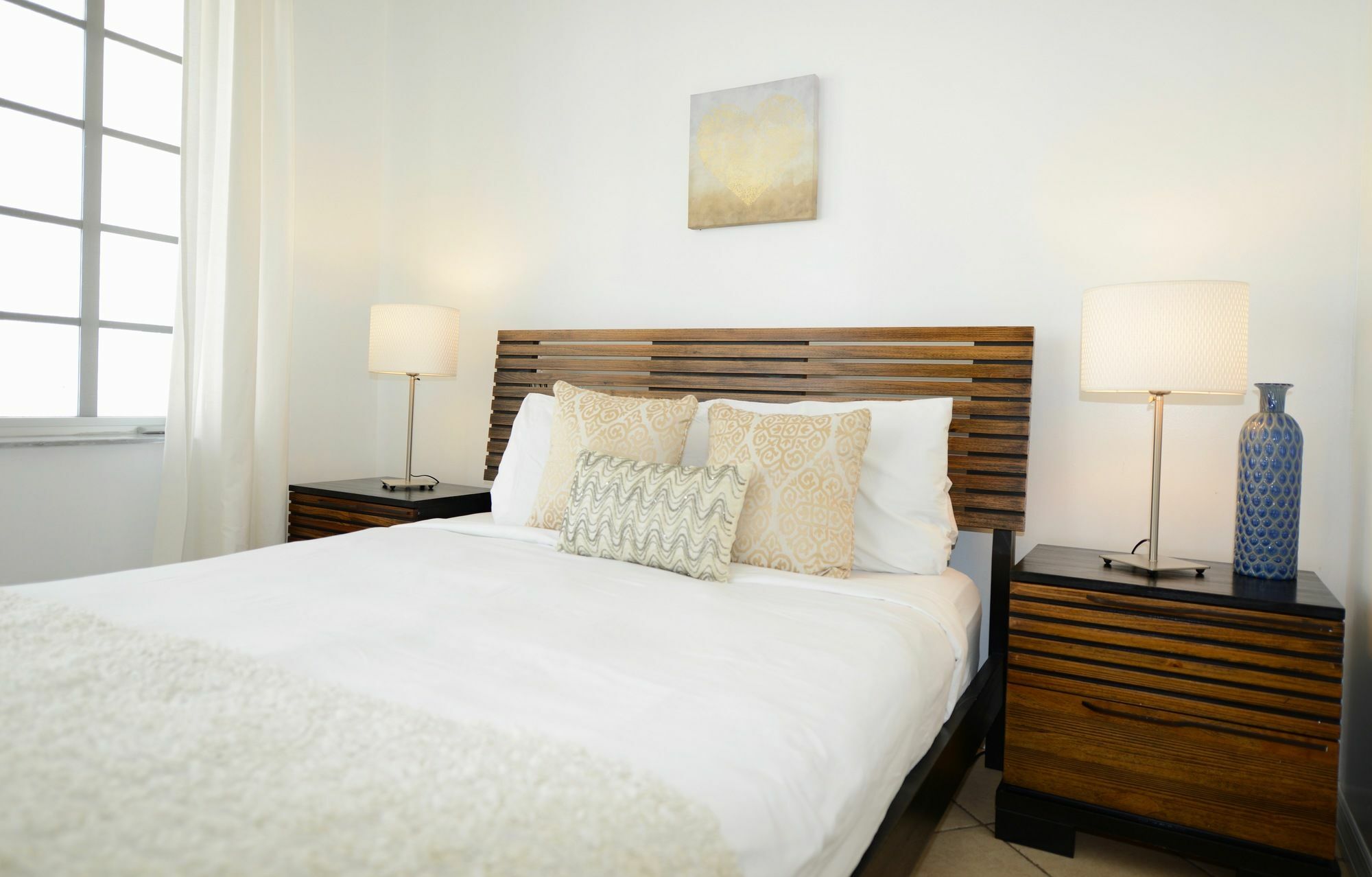 Barbizon South Apartment *