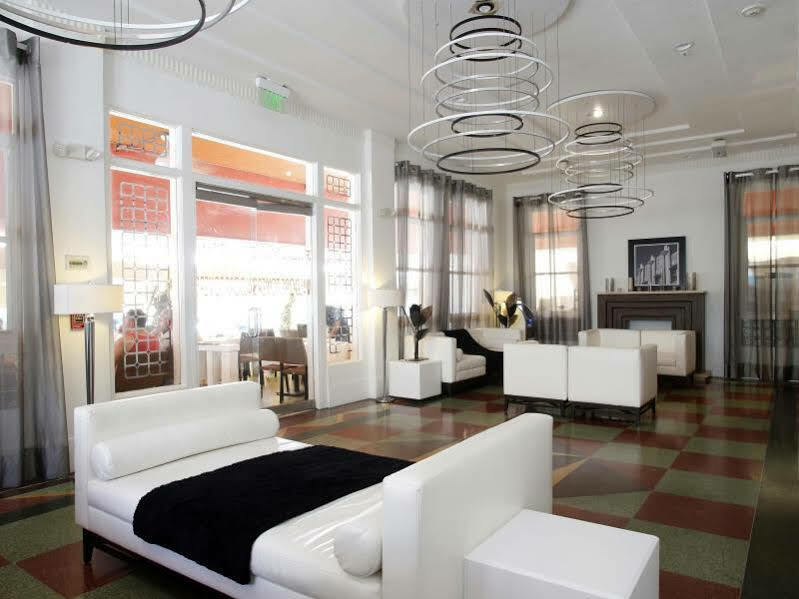 Waldorf Towers South 3* Miami Beach