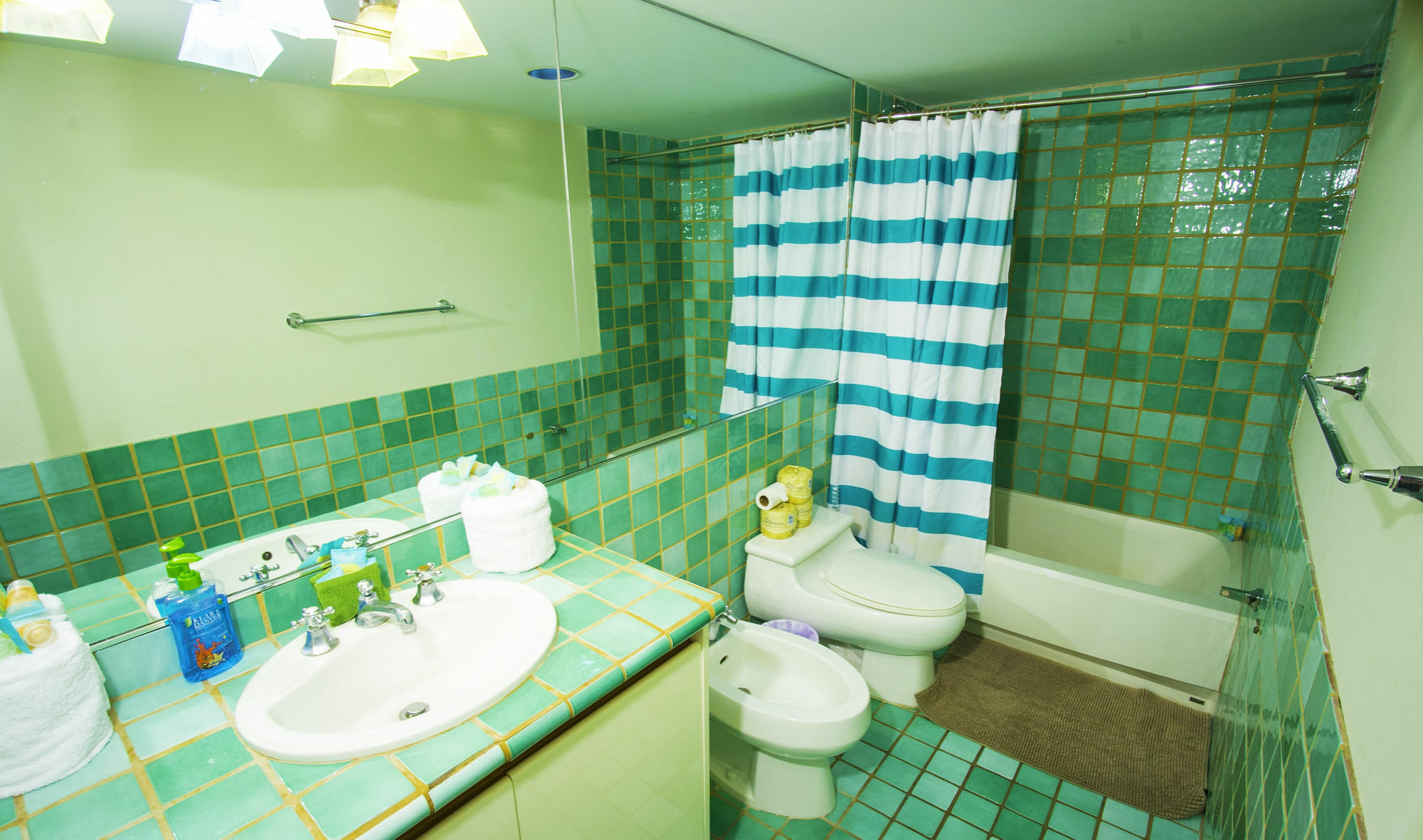 Hotel Beachfront By Yourent Vacations