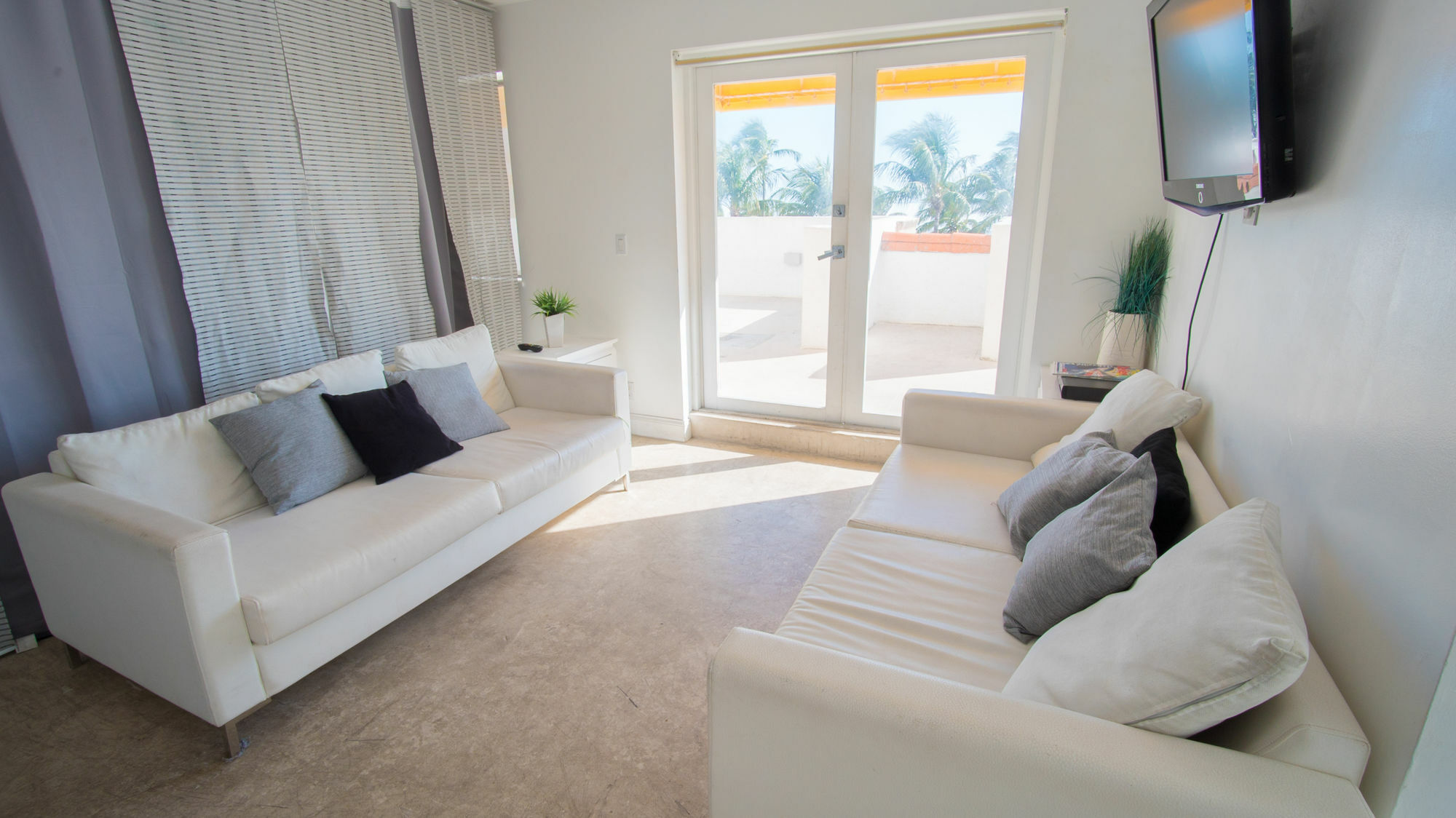 Beachfront By Yourent Vacations Miami Beach