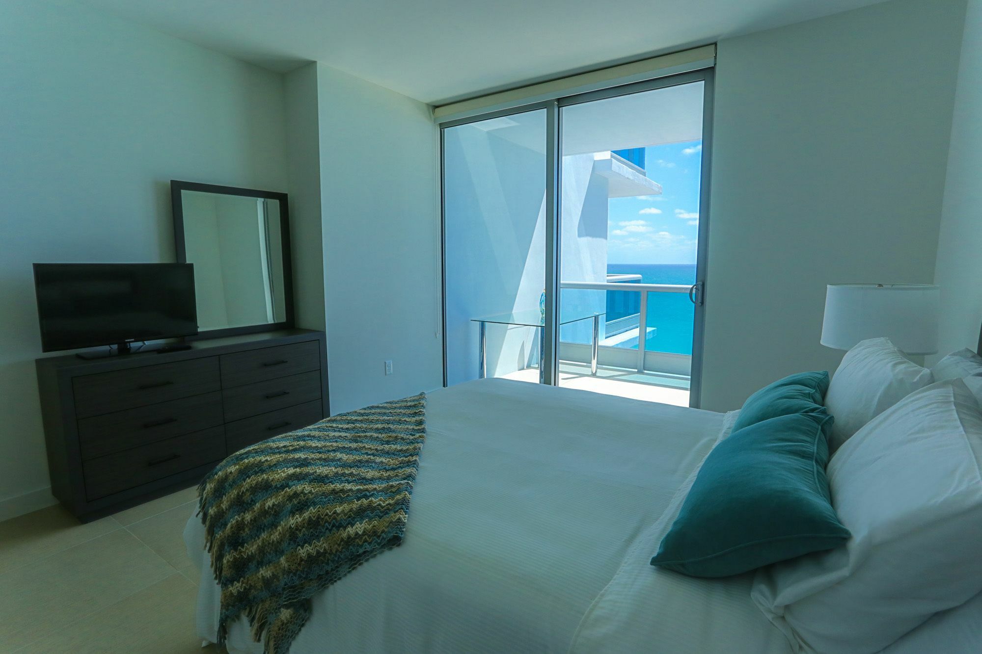 Life Miami At The Monte Carlo Miami Beach