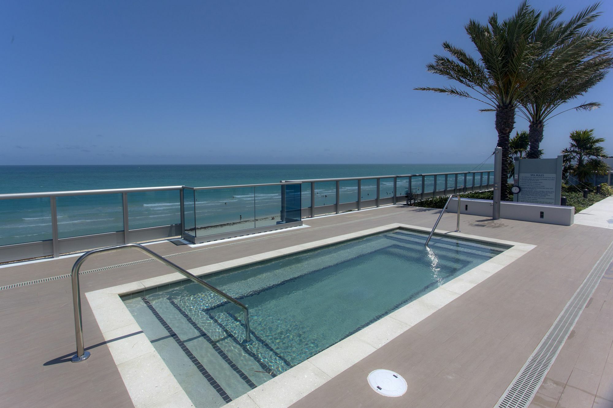 Apartment Life Miami At The Monte Carlo *