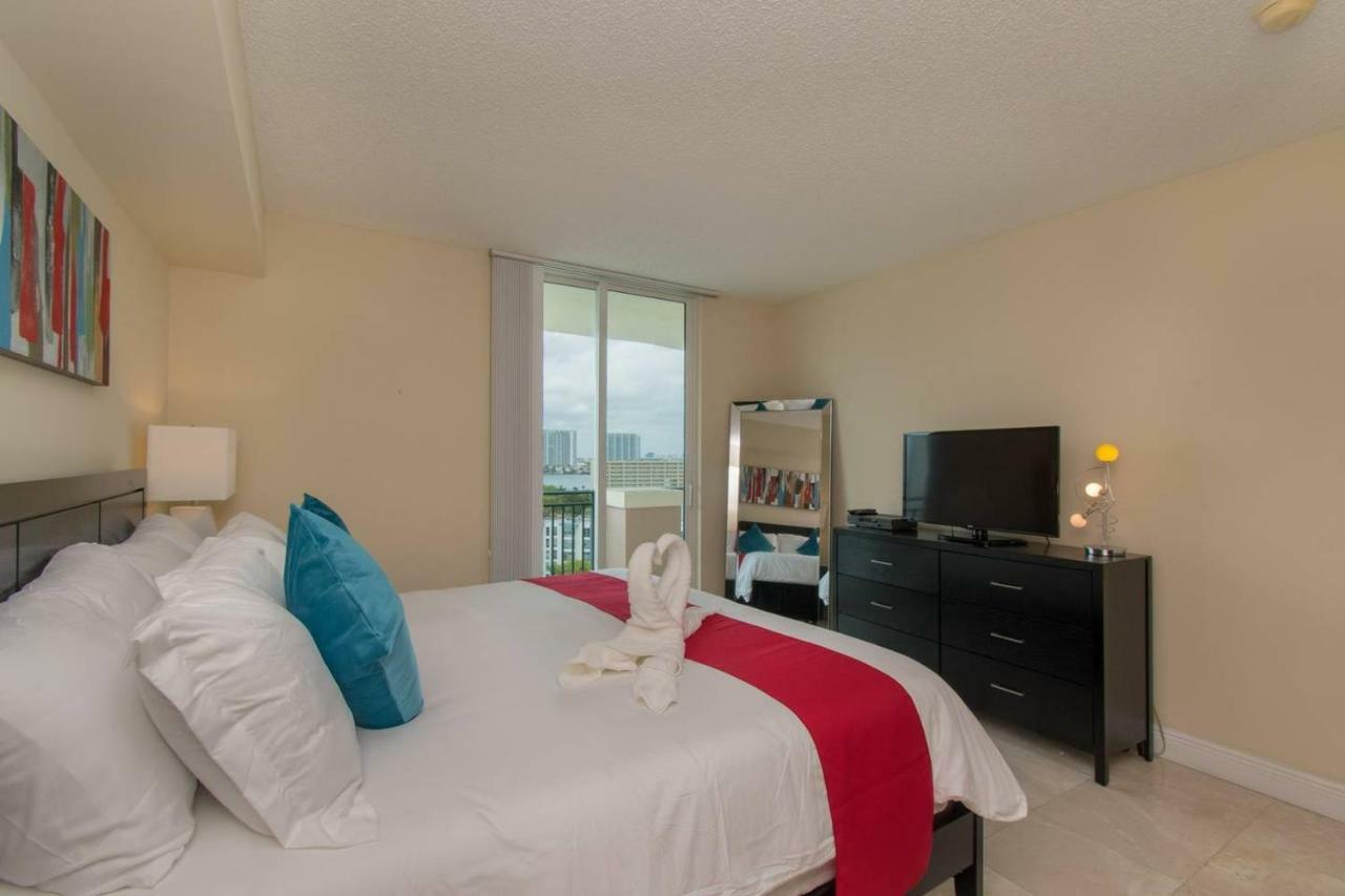 Stylish Modern 2bd/2bth Apt. Min To Holiday home Miami Beach
