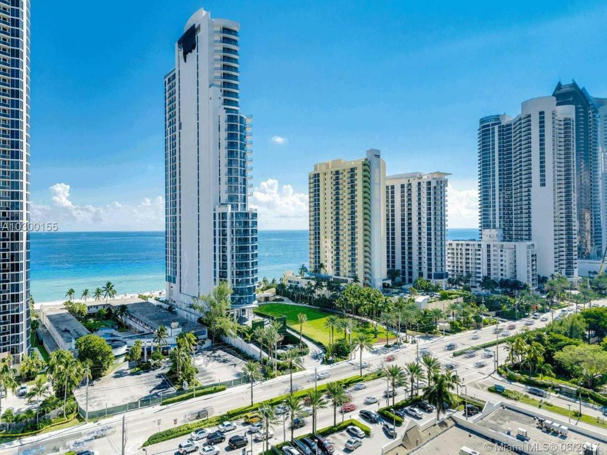 Stylish Modern 2bd/2bth Apt. Min To * Miami Beach