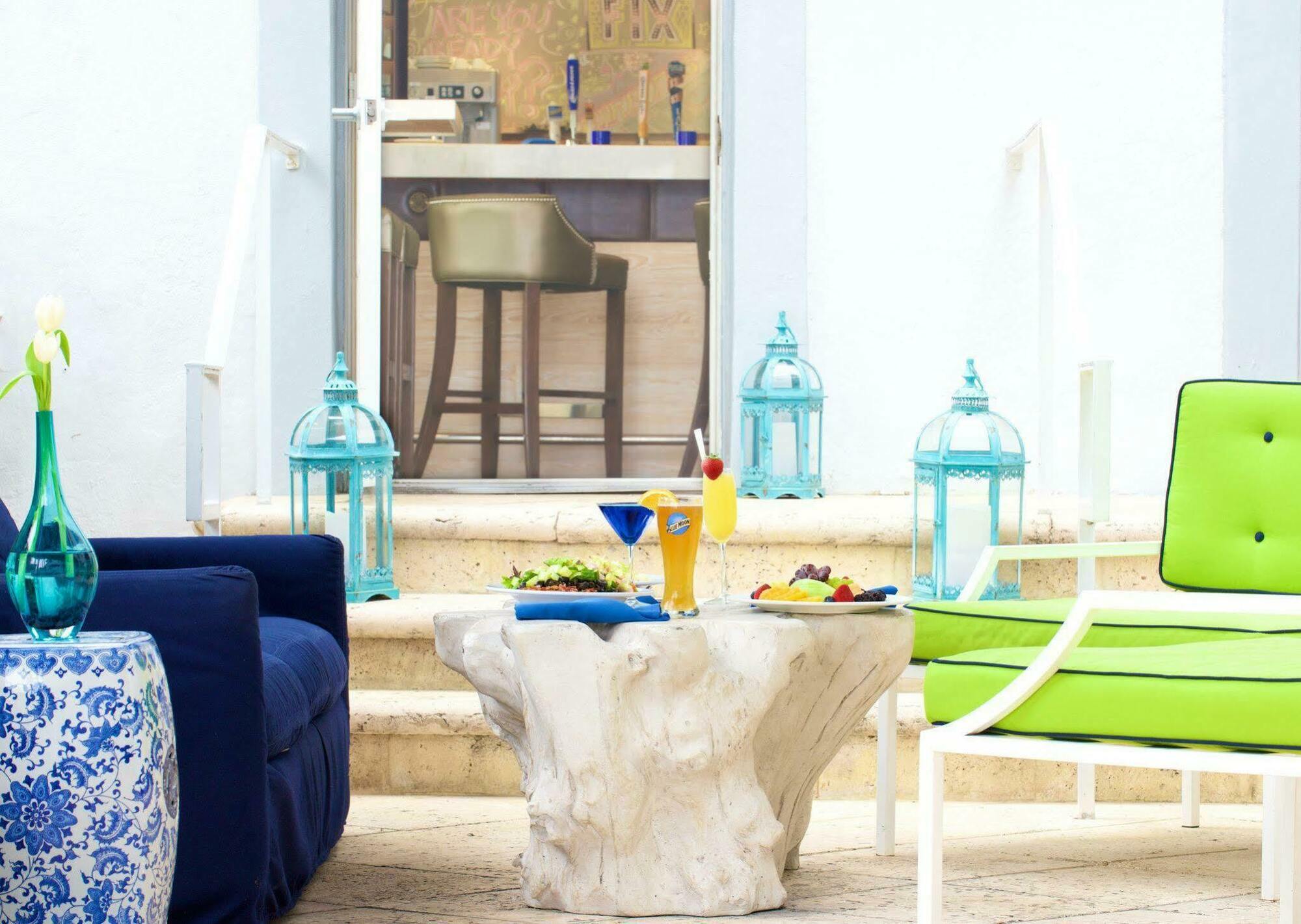 Blue Moon Hotel 4*
