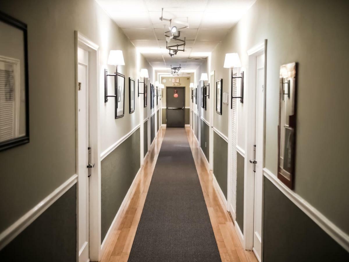 Cadet Hotel