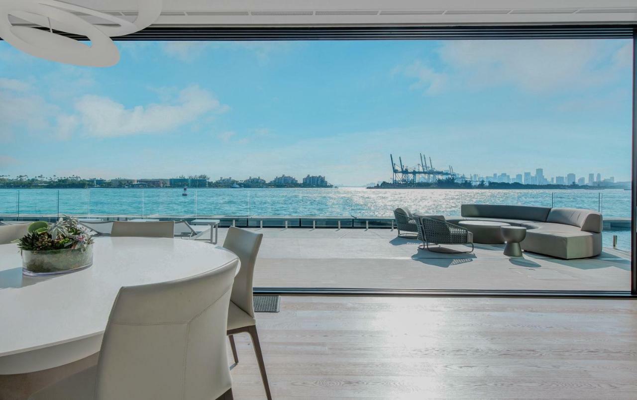 Arkup - At A Luxury Overwater In South Beach Villa Miami Beach
