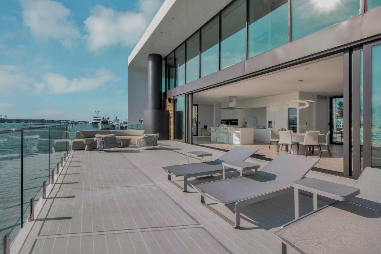 Arkup - At A Luxury Overwater In South Beach Villa *