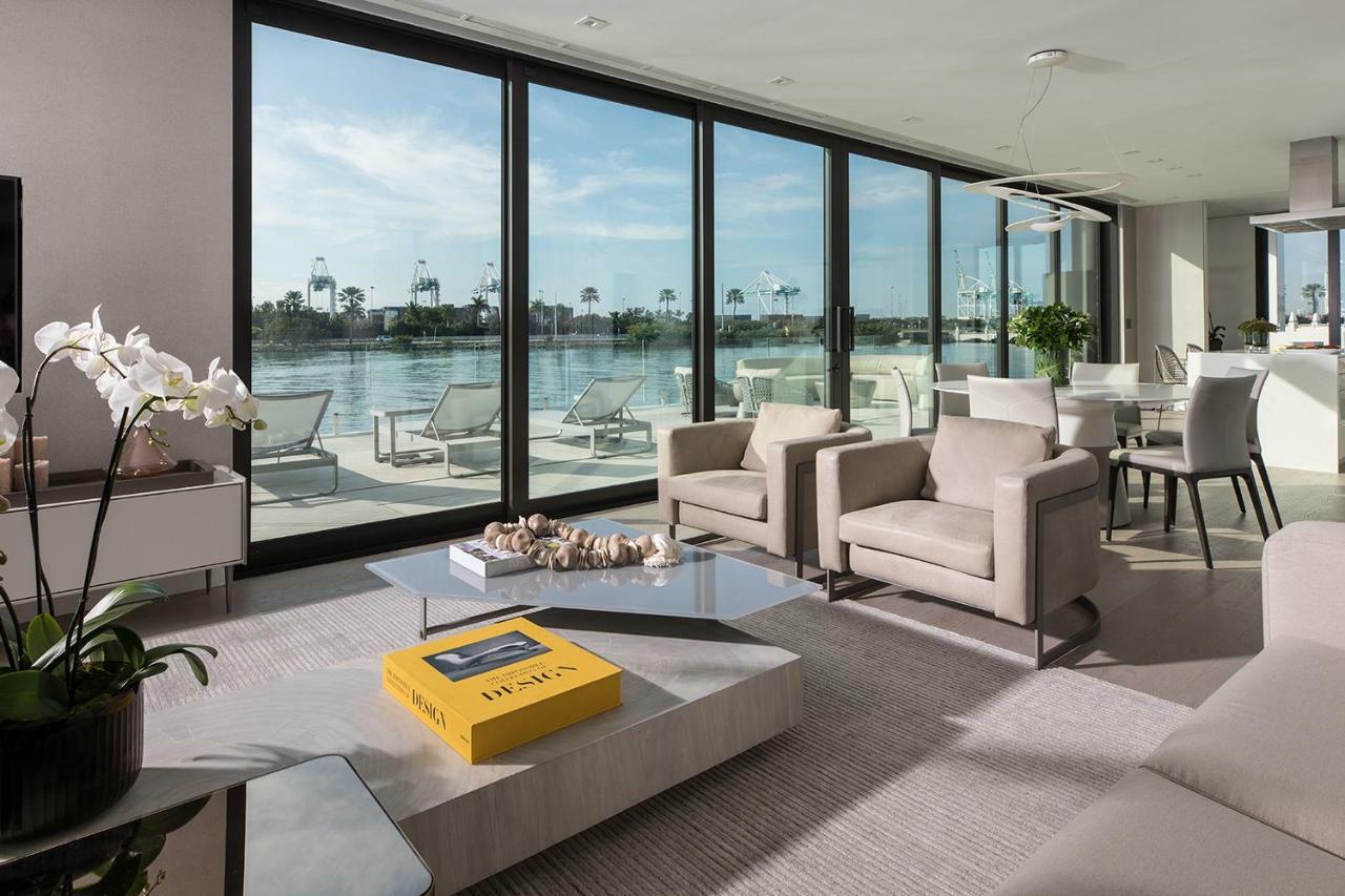 Villa Arkup - At A Luxury Overwater In South Beach
