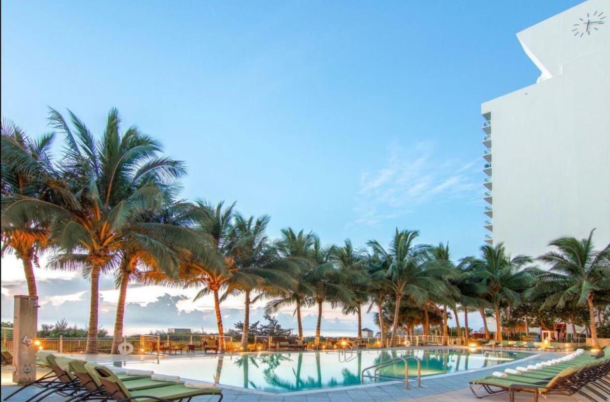 Oceanview At The Carillon Miami Beach