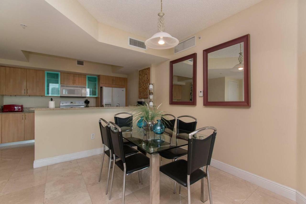 Stylish Modern 2bd/2bth Apt. Min To Holiday home Miami Beach