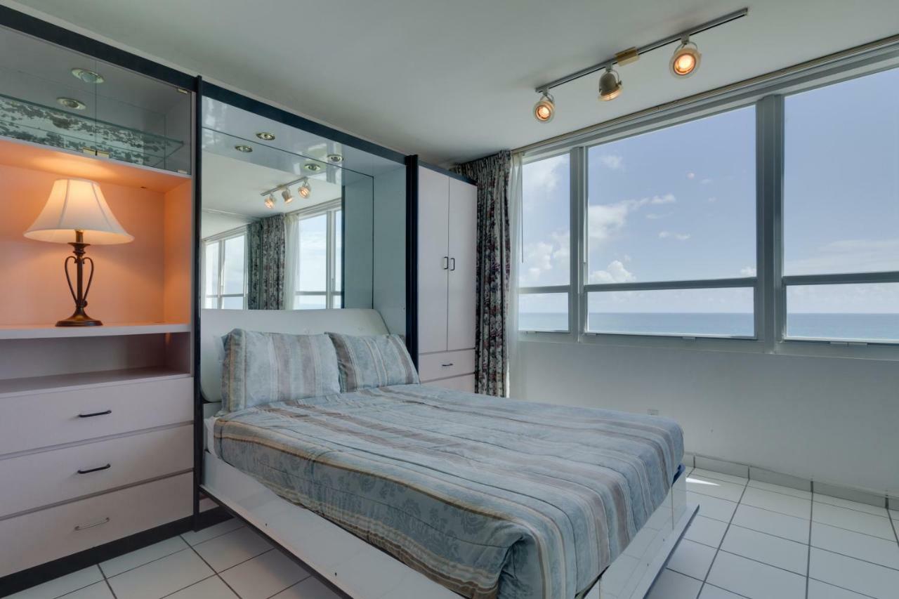 Castle Beach: Coral Holiday home *