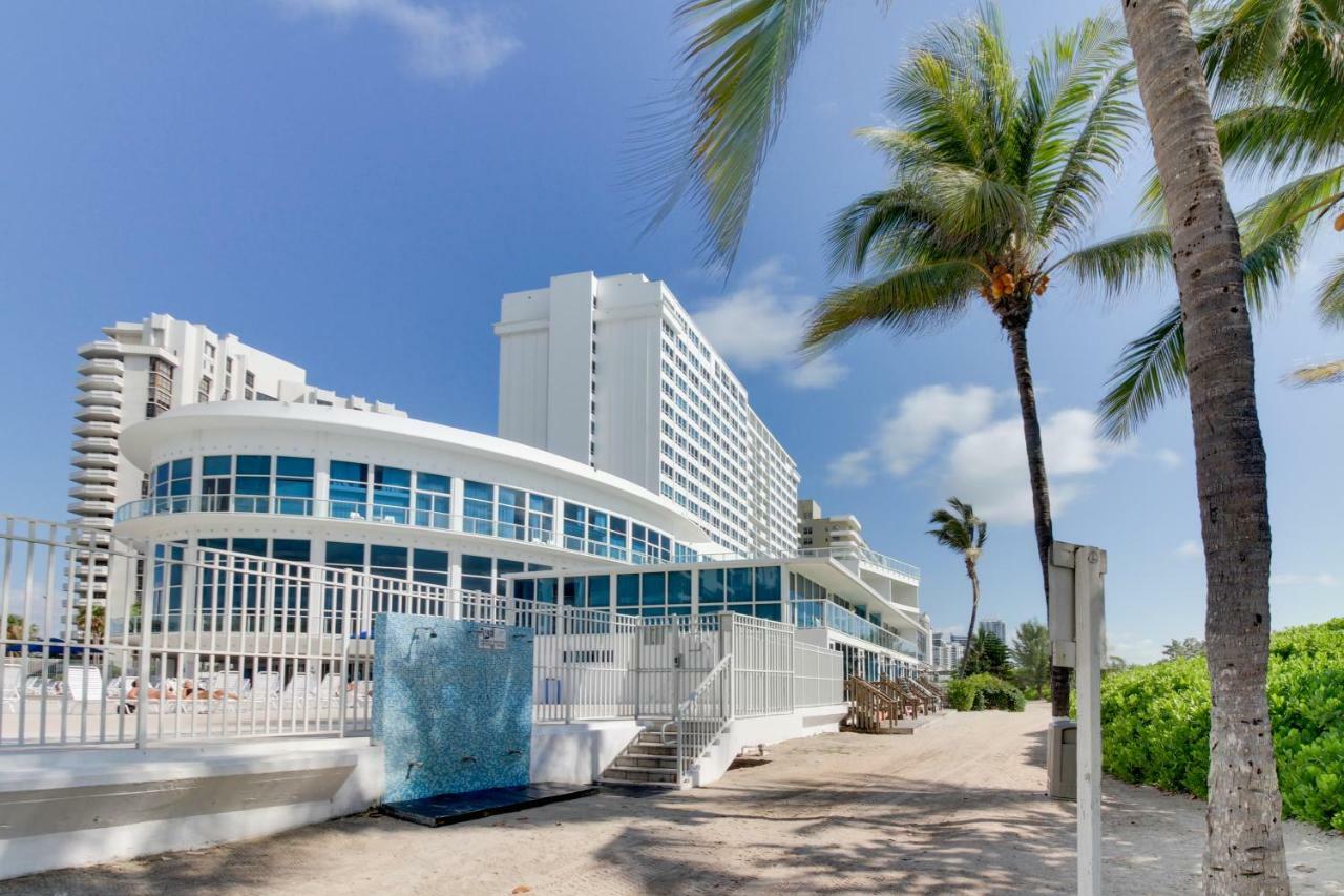 Castle Beach: Coral * Miami Beach