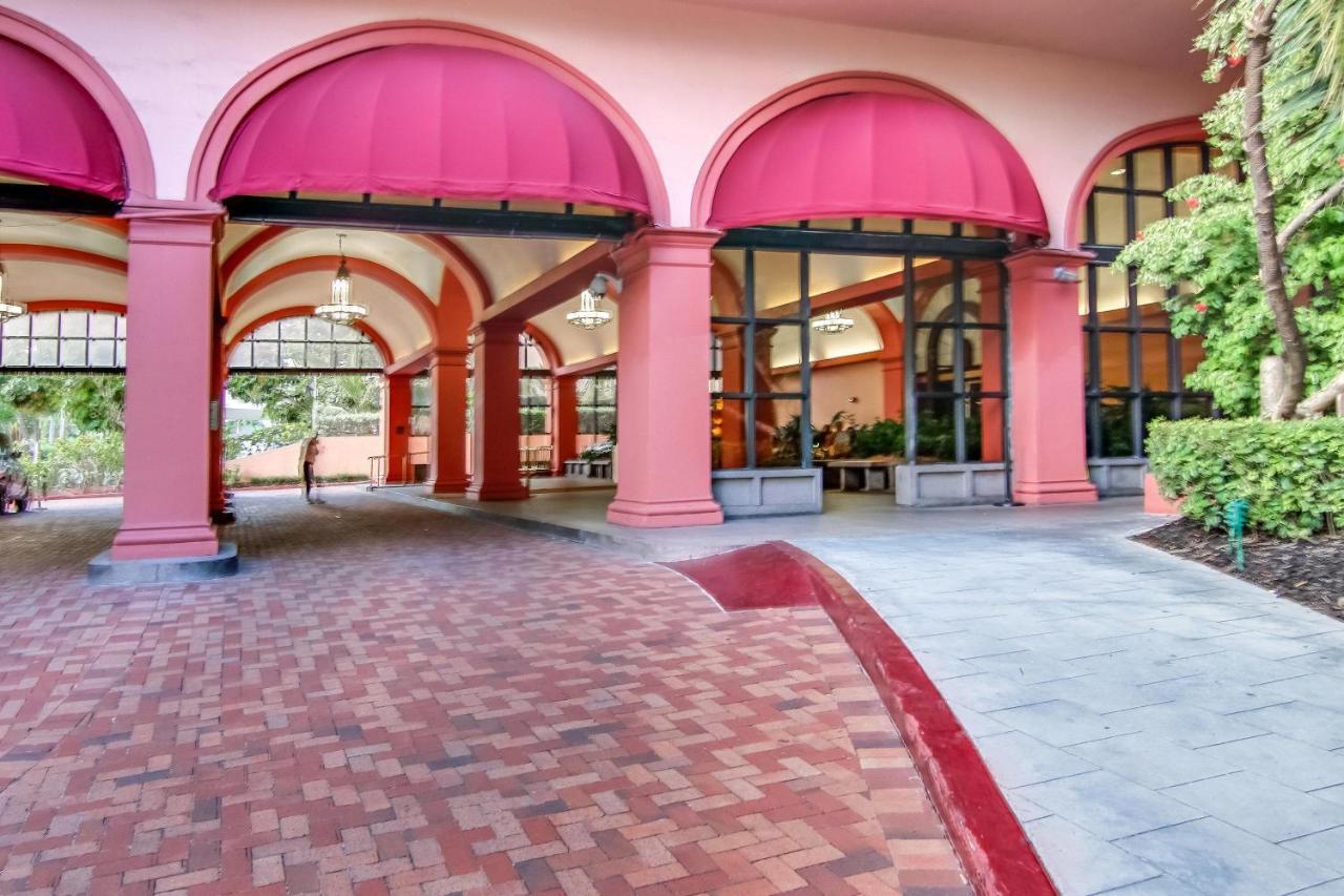 The Alexander: * Miami Beach
