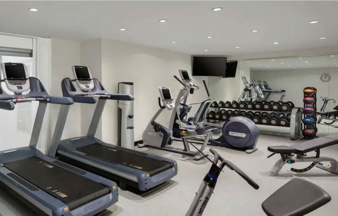 Hilton Miami Resort 4*
