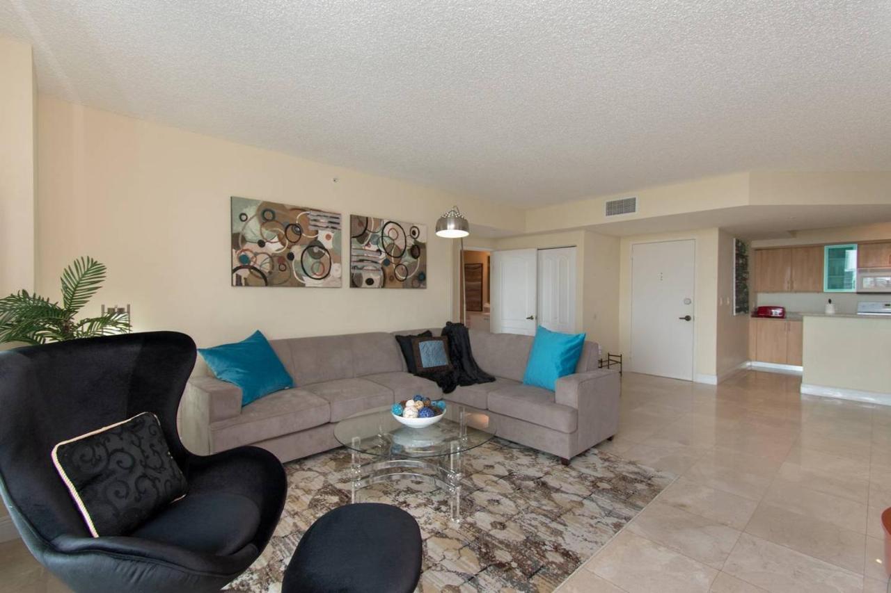 Stylish Modern 2bd/2bth Apt. Min To Miami Beach