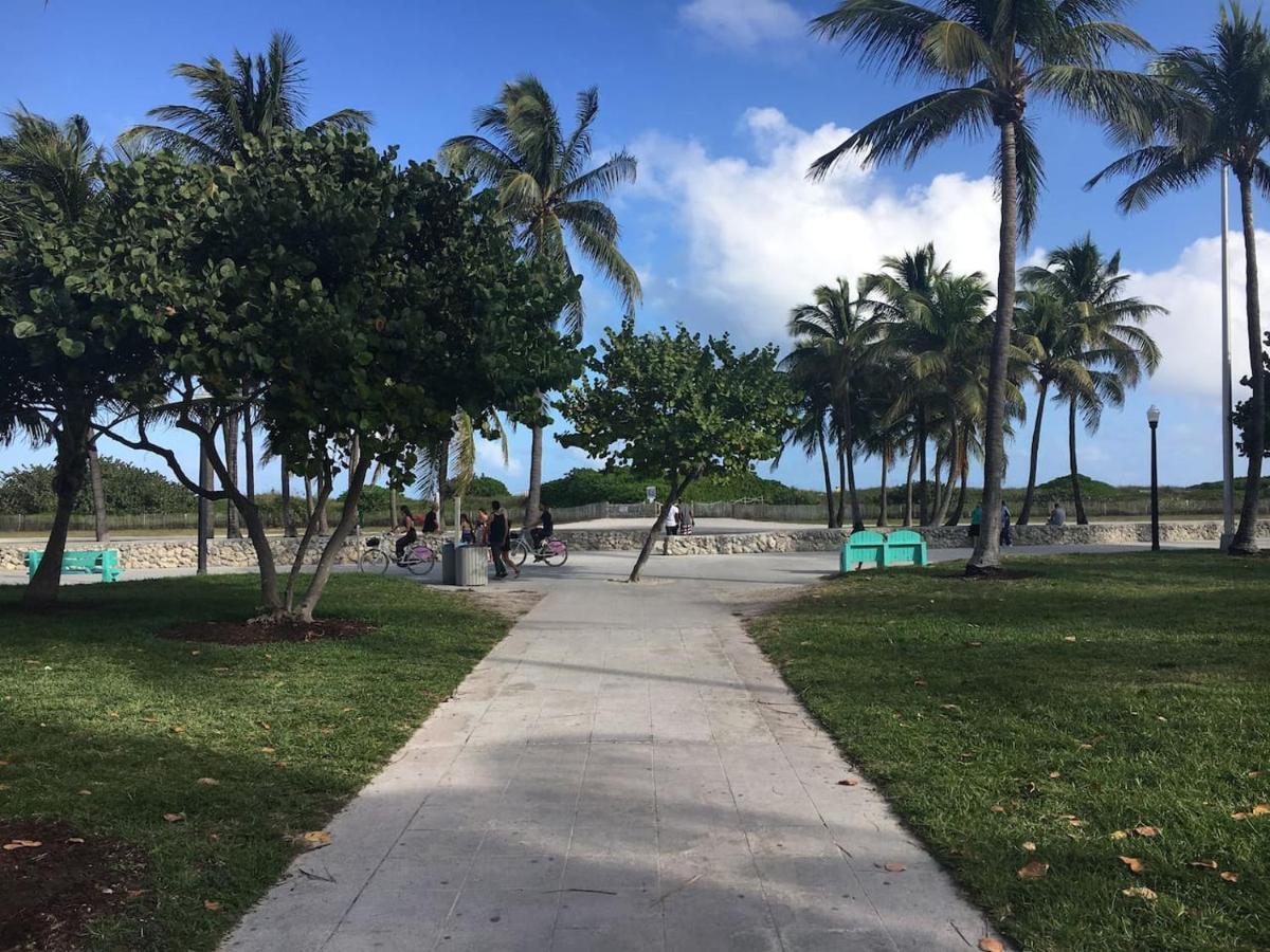 Heart Of South / Modern / Ocean Drive - Carlyle Apartment