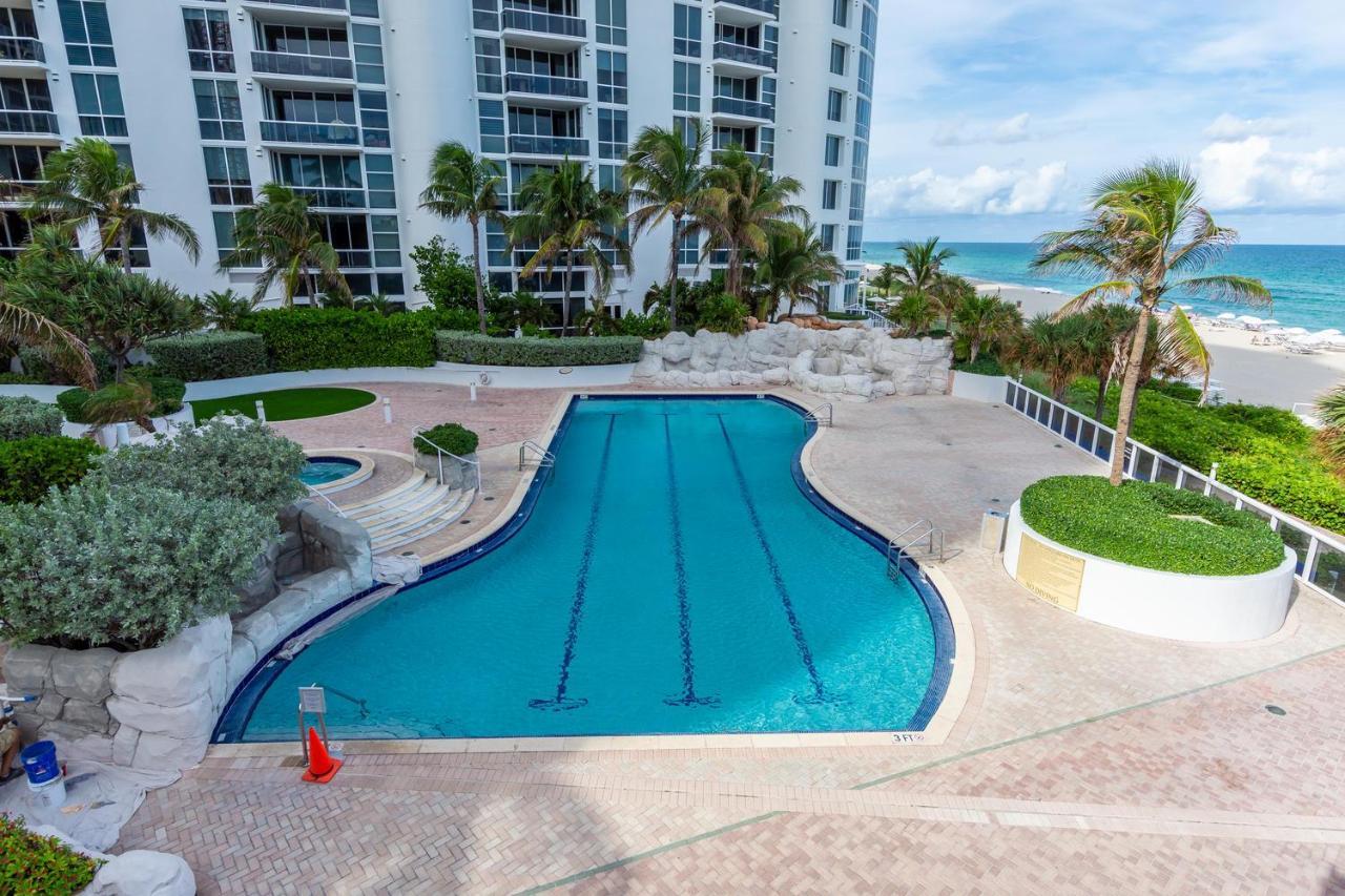Apartment Trump International Ocean View 1,100 Sf 1 Bed 1bth - Privately Owned *