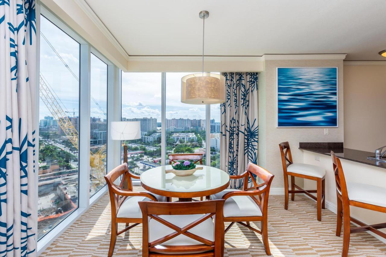 Apartment Trump International Ocean View 1,100 Sf 1 Bed 1bth - Privately Owned