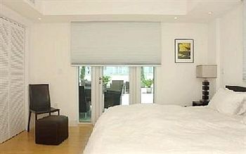 Ocean Five Apartment