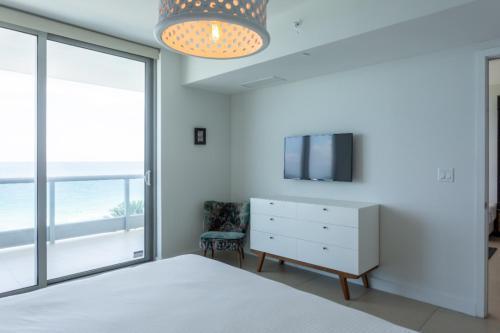 Dharma Miami At Monte Carlo Apartment Miami Beach