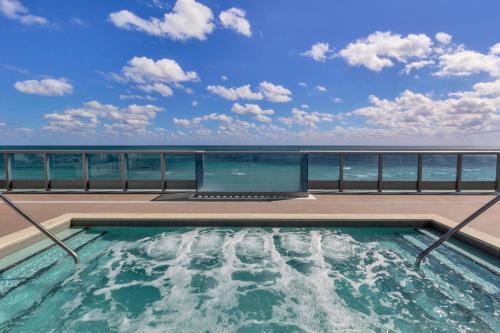 Apartment Dharma Miami At Monte Carlo *