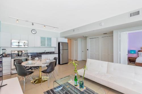 Dharma Miami At Monte Carlo Apartment *