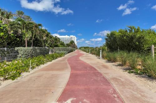 Apartment Dharma Miami At Monte Carlo *