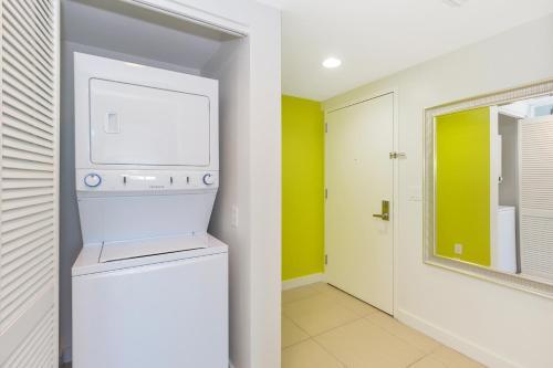 Apartment Dharma Miami At Monte Carlo Miami Beach