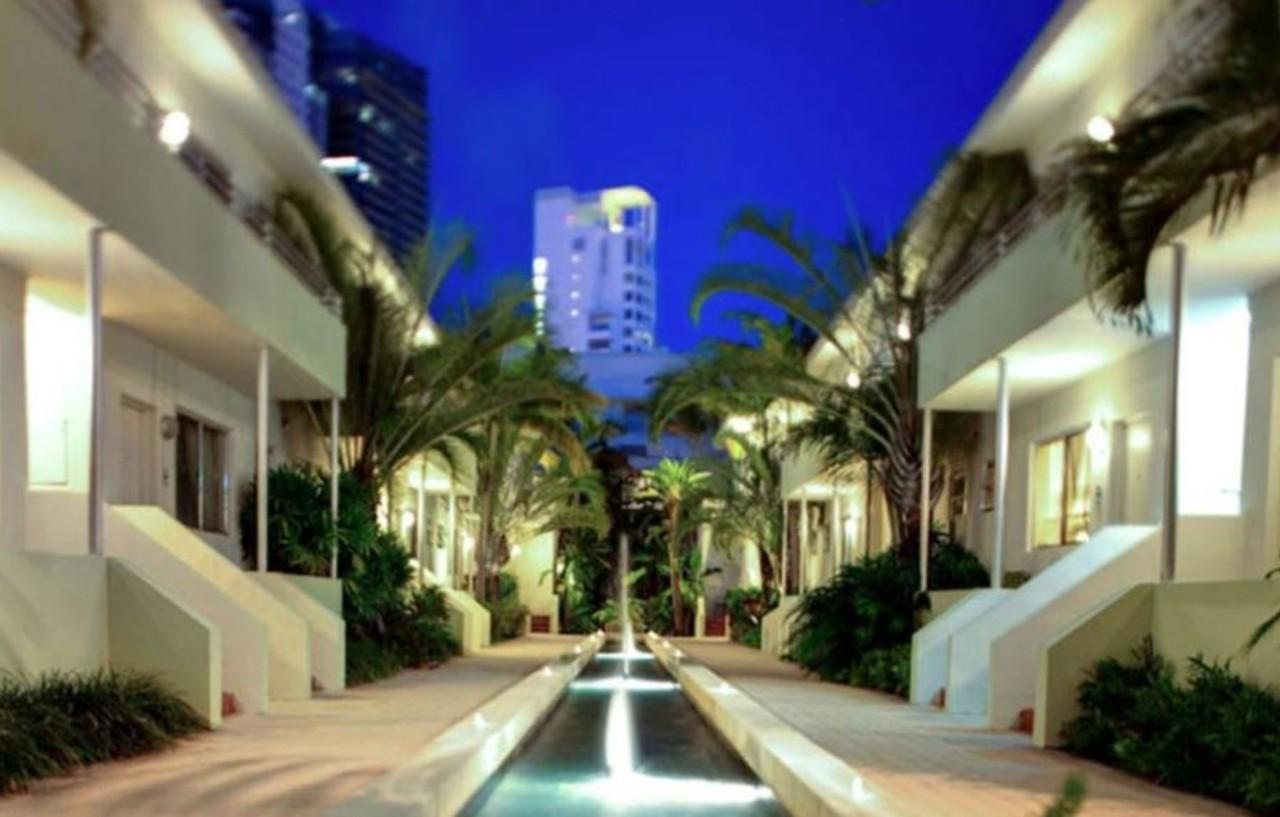 Dorchester & Miami Beach