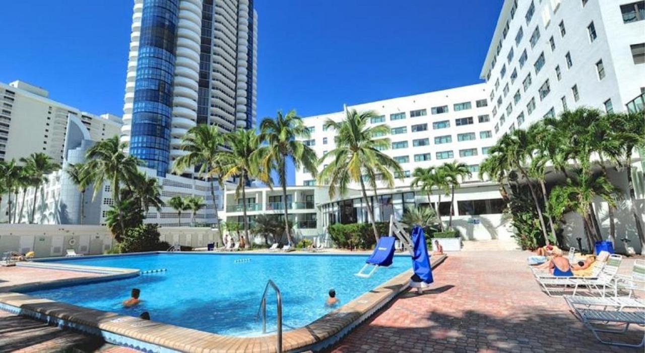 Casablanca Oceanfront With Full Kitchens By Tsbs Private Rentals *