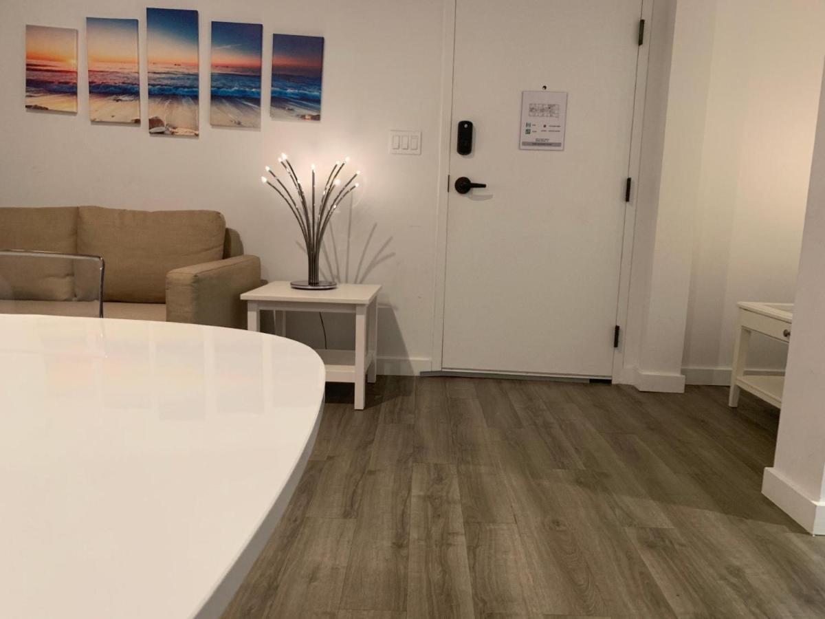 Ocean Drive Apartment Miami Beach