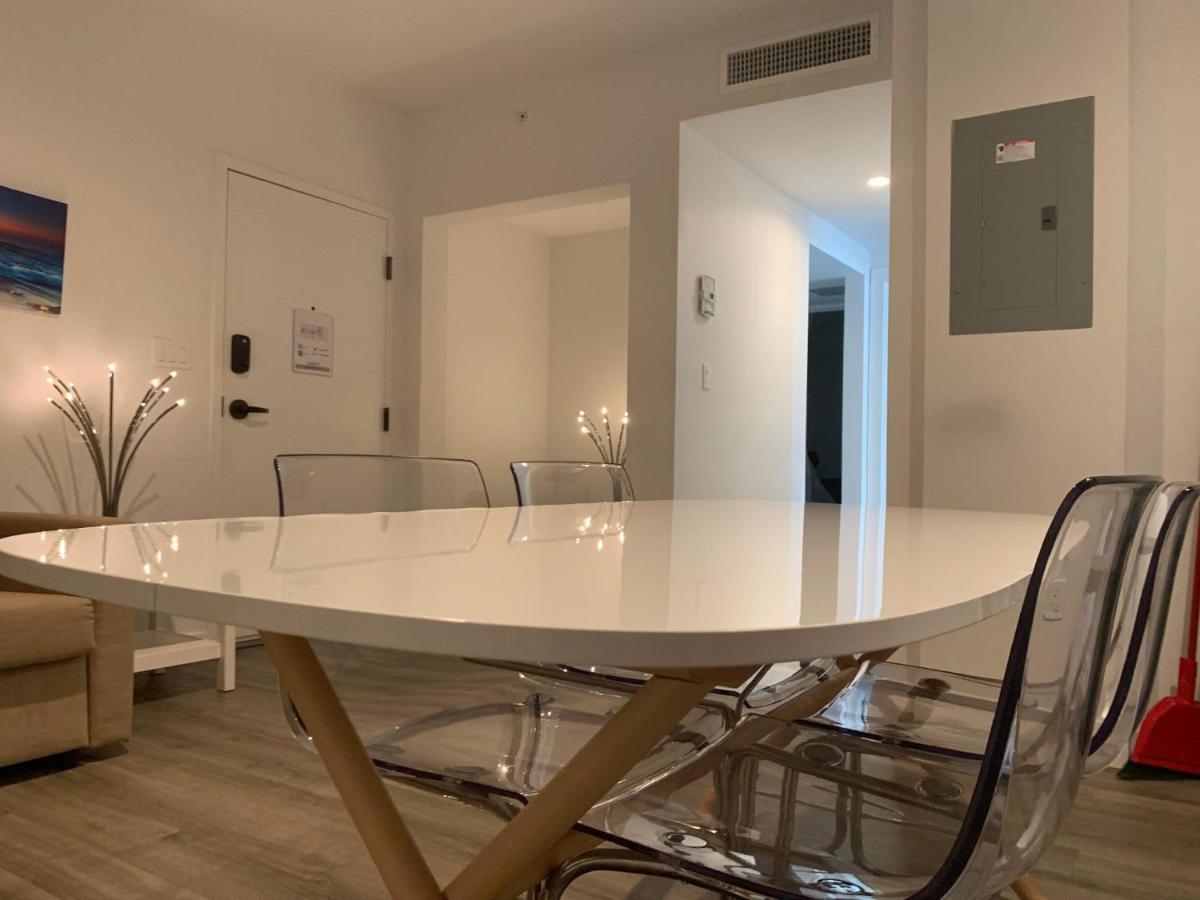 Ocean Drive Apartment *