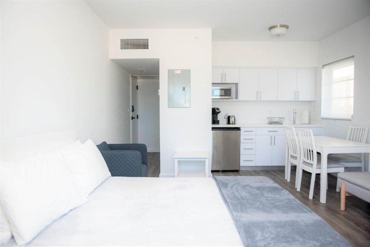 Ocean Drive Apartment Miami Beach