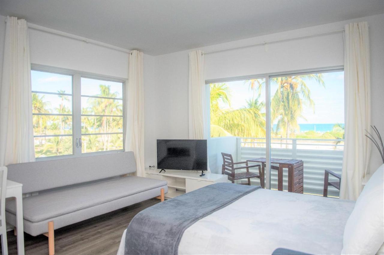 Ocean Drive Apartment *